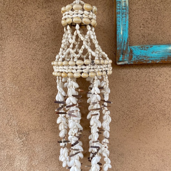 VTG 1970s Woven Shell Chandelier Hanging Swag Art 22" Long - Picture 1 of 6